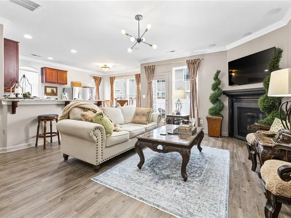 5301 Chalet Pl, Virginia Beach, VA 23462