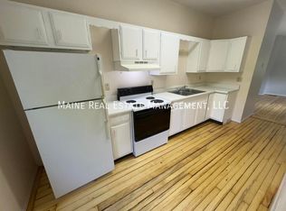 24 Call Rd APT A, Milford, ME 04461