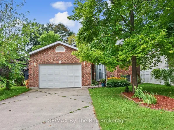 144 Smallman Dr, Wasaga Beach, ON L9Z 1L3