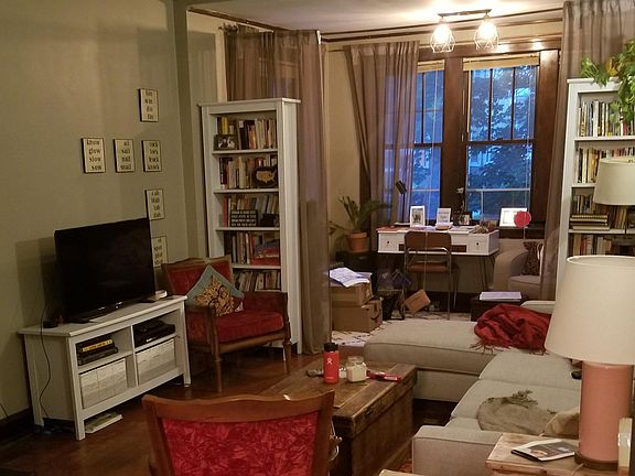 2nd image of 2125 W Leland Ave APT 1