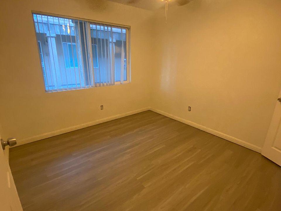 1st image of 4654 33rd St Unit 14