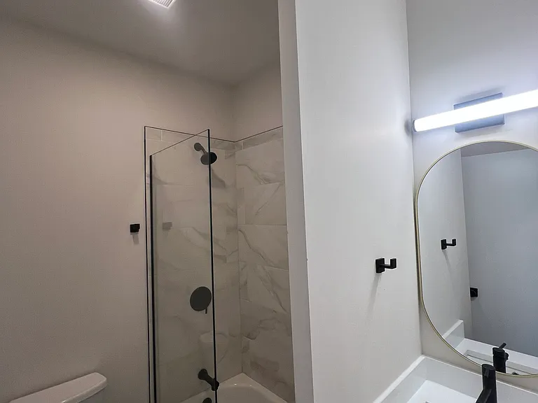1531 W 18th St #2-C — Photo 4