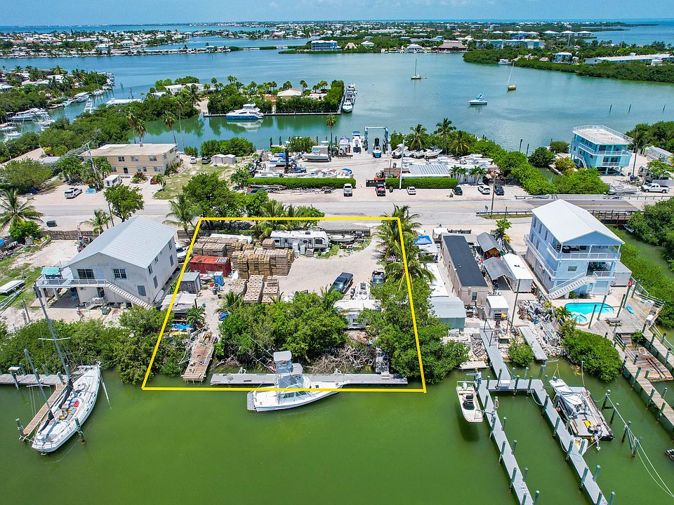 1st image of 62 Coco Plum Dr
