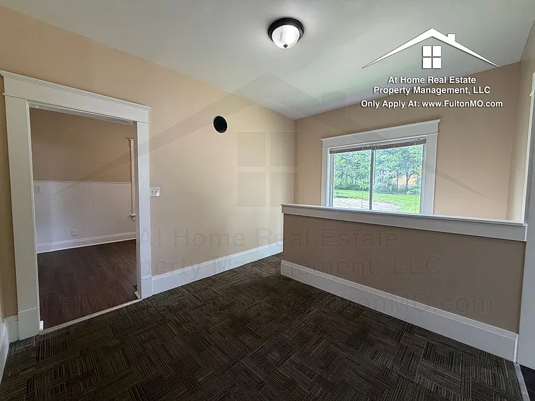 217 W 6th St — Photo 8