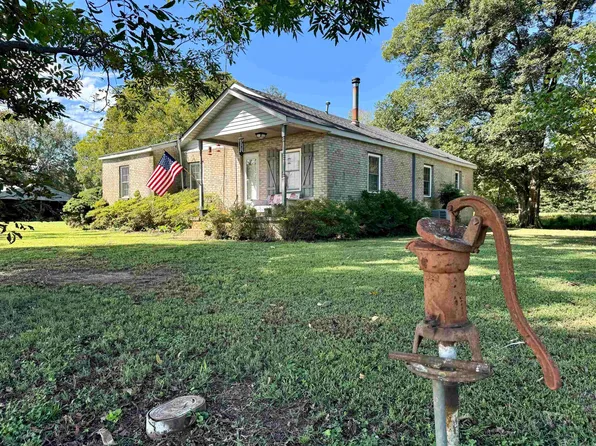 15962 Sandhill Rd, Des Arc, AR 72040