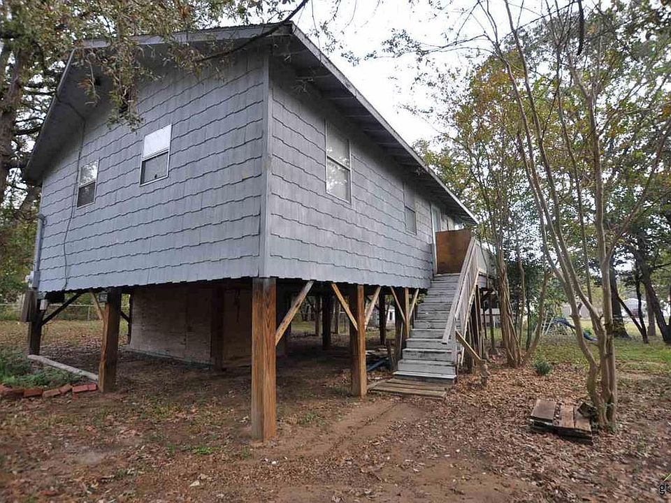 1st image of 22985 Creekwood Dr