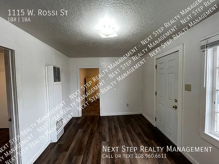 1115 W Rossi St — Photo 3