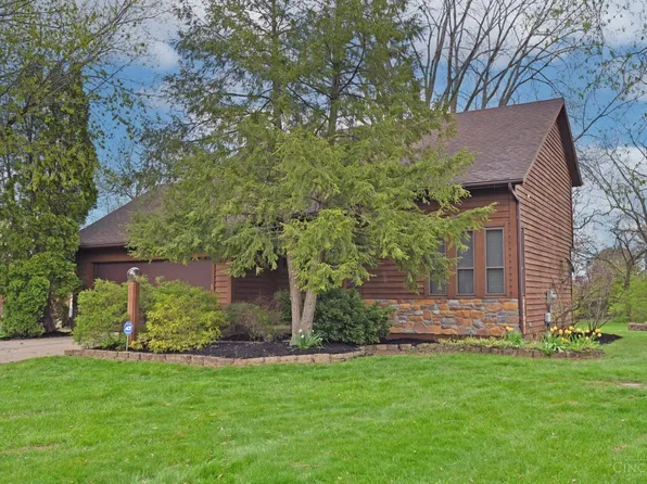 7606 Rolling Meadows Dr, West Chester, OH 45069