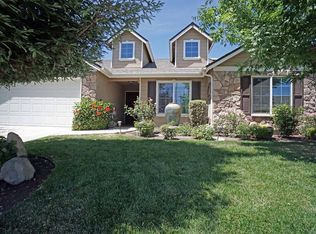 6896 E Andrews Ave, Fresno, CA