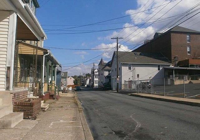 2nd image of 1130 Spruce St