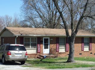 1301 Filbert Pl, High Point, NC 27260