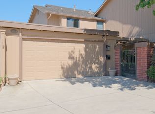 8888 Bluff Ln, Fair Oaks, CA 95628