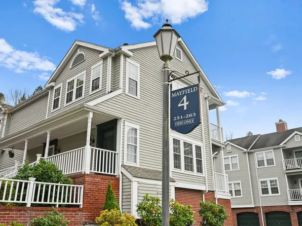 253 Mayfield Drive #253, Trumbull, CT 06611