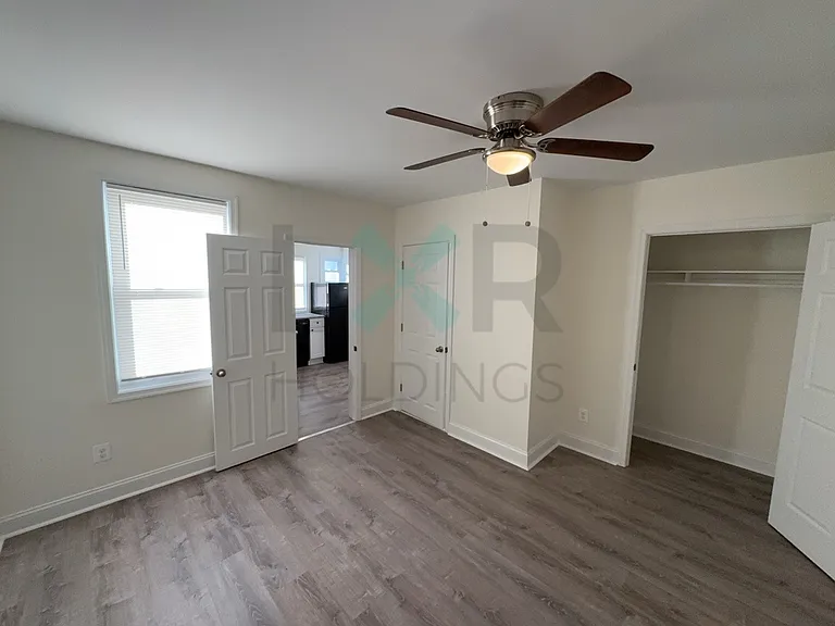 38 Rhodes Ave — Photo 2