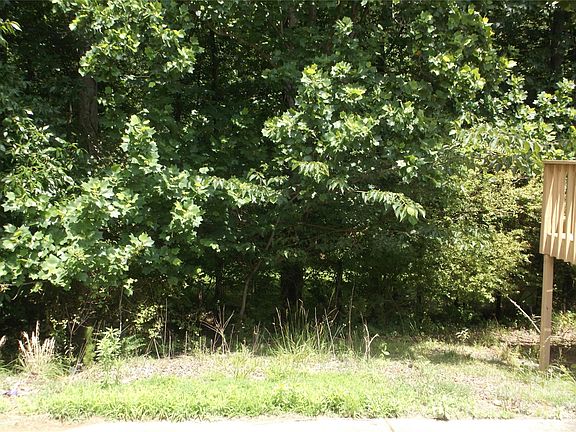 3rd image of 2300 Gleneagles Dr