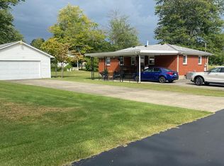 8010 Glaser Ln, Louisville, KY 40291