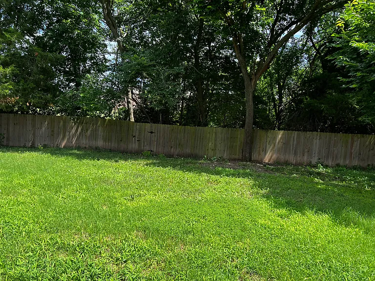 249 Niagara Falls Dr — Photo 38