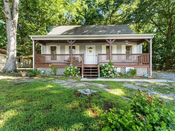 23810 Sparrow Ct, North Dinwiddie, VA 23803