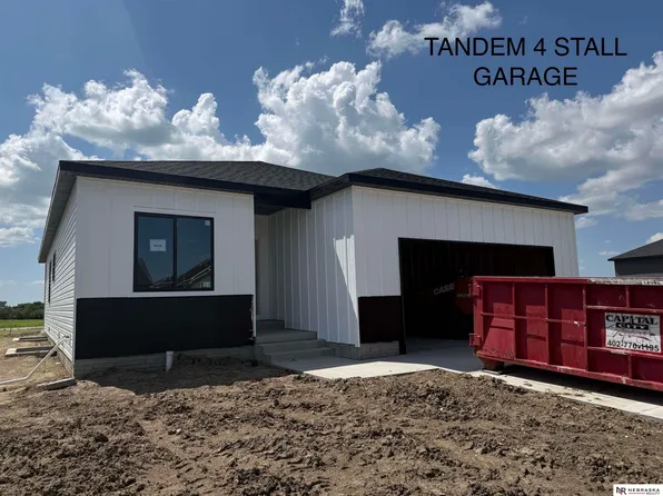 9615 S 87th St, Lincoln, NE 68526