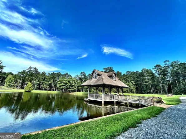 8827 Estes Rd, Macon, GA 31220