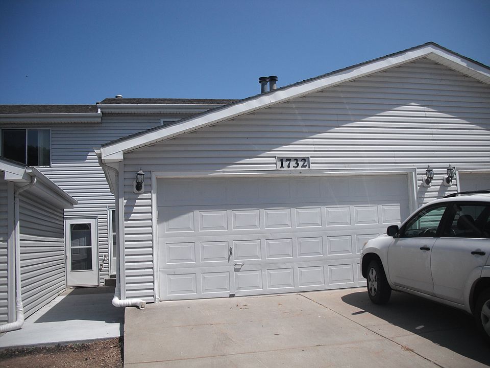 1st image of 1732 Granada Ln