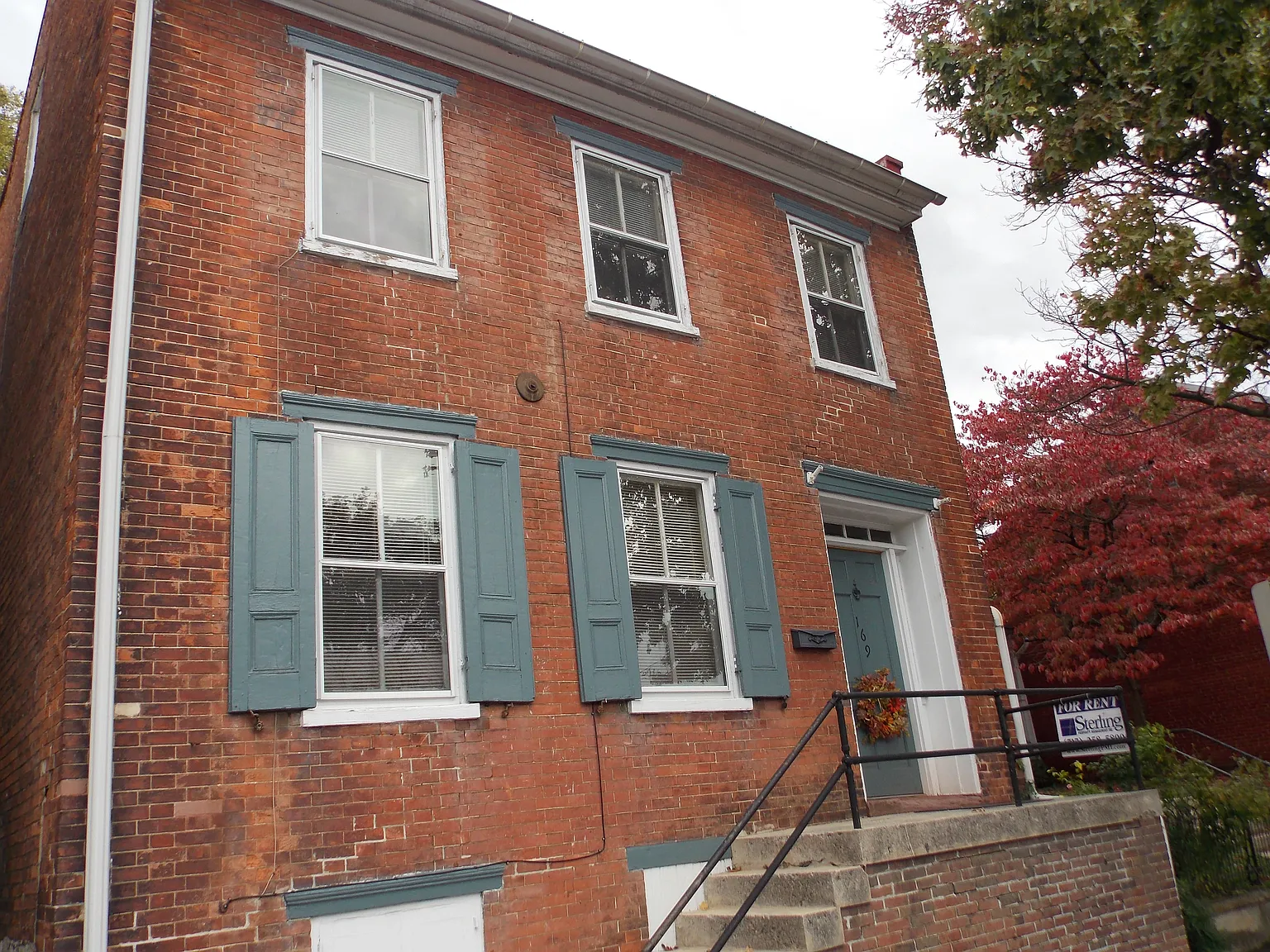 169 E High St photo 1
