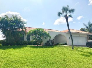 1952 Montana Ave NE, Saint Petersburg, FL 33703