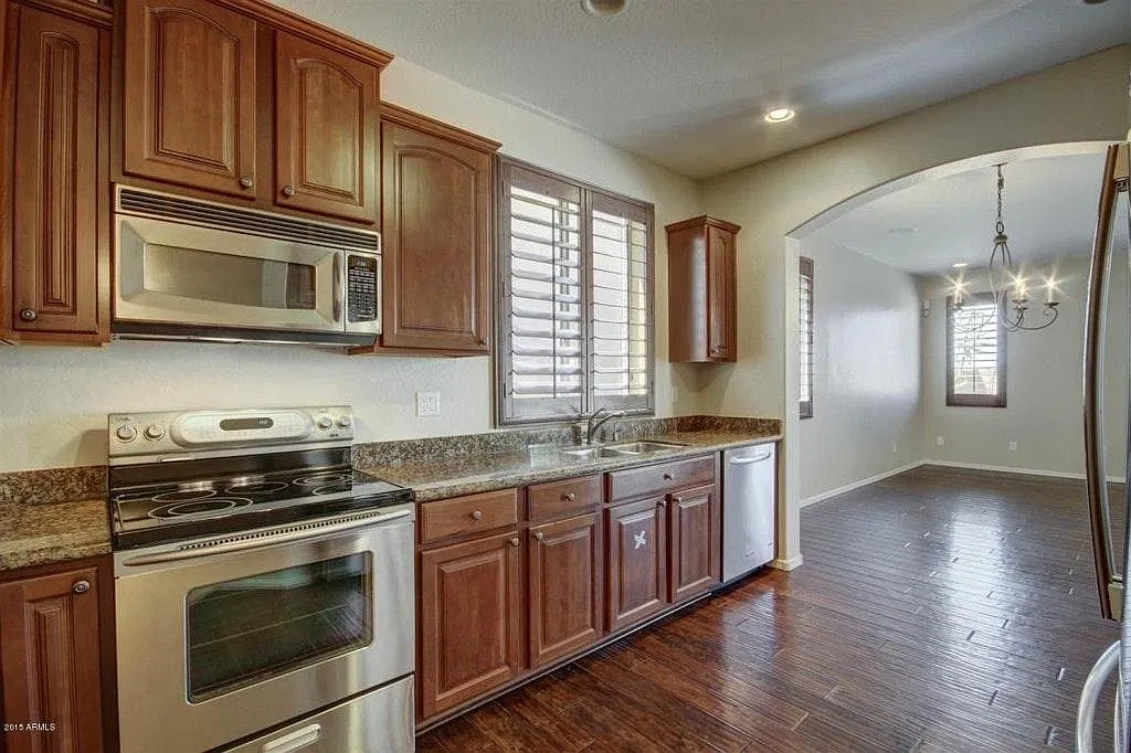 3760 E Kingbird Place — Photo 4