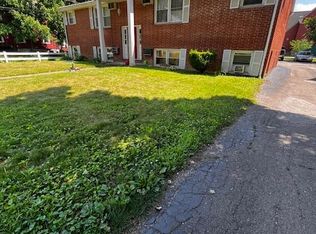 320 E Chestnut St, Lisbon, OH 44432
