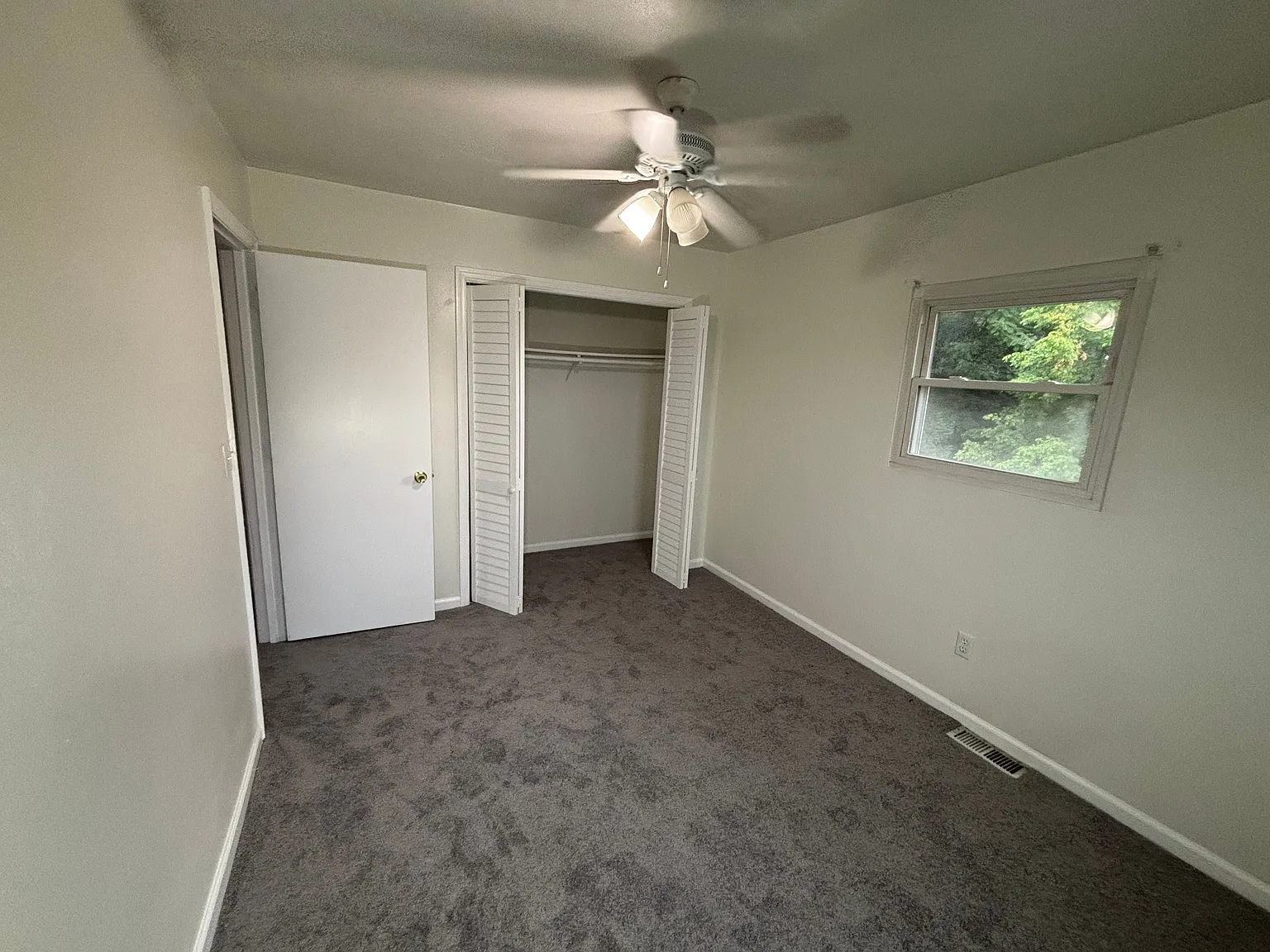2 bed, 1.0 bath, 750 sqft, $1,100 — Photo 4