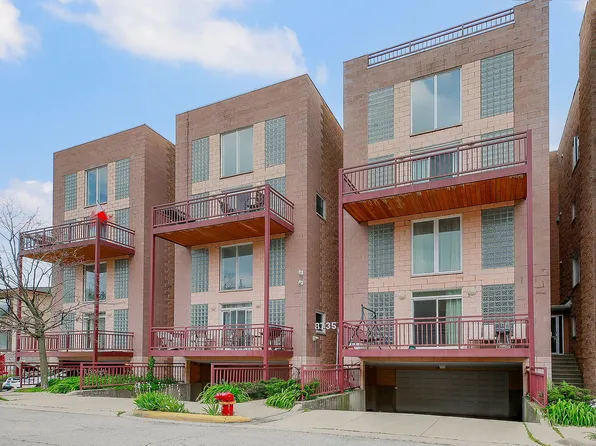 8735 W Catherine Ave APT 17, Chicago, IL 60656