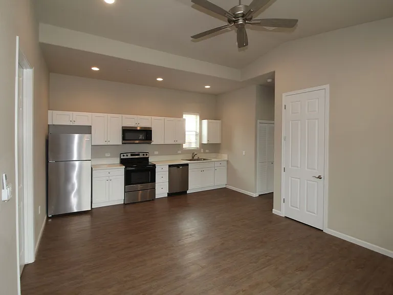 2365 N Arthur Ave — Photo 9