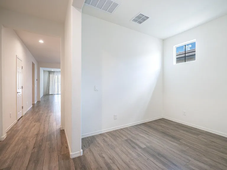 10872 W Marshall Ave — Photo 6