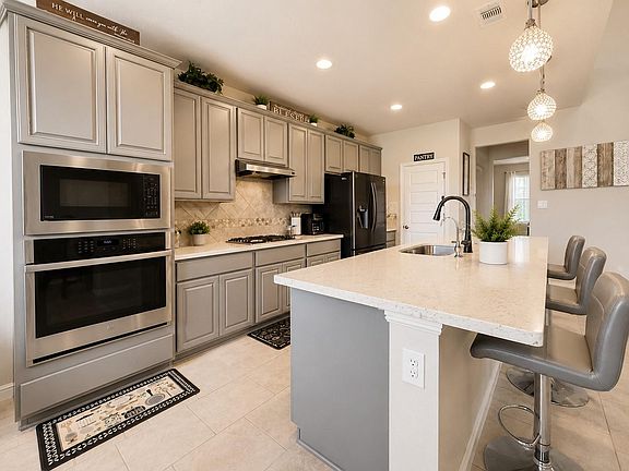 4th image of 18415 Aspen Downs Ln