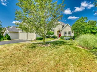 108 New Tudor Rd, Pittsford, NY 14534