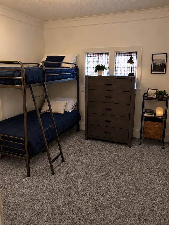 2 bed, 1.0 bath, 700 sqft, $1,150 — Photo 4
