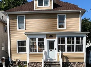 10 New St, Middletown, NY 10940
