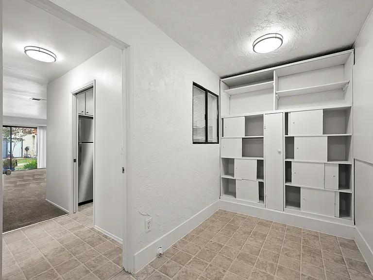 5580 Lake Park Way #28 — Photo 20