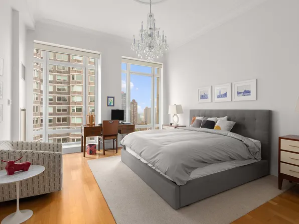 205 East 85th Street image 9 of 21