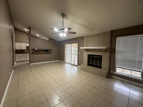 2nd image of 5123 Ridgecrest Dr