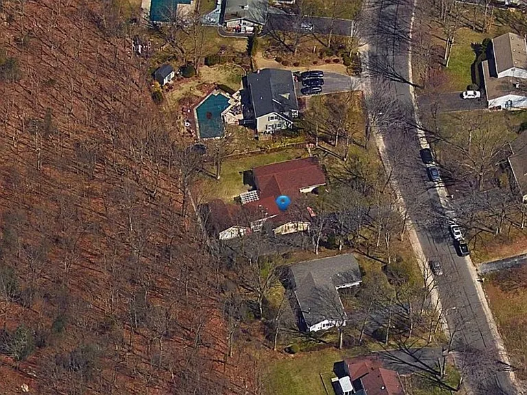 32 Sycamore Cir #1 — Photo 1