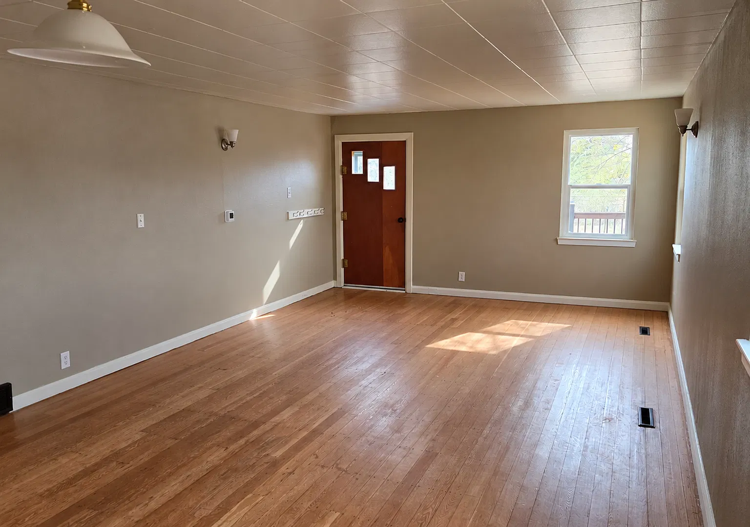 $500 Signing Bonus! | Farm House near Downtown Timnath! — Photo 2