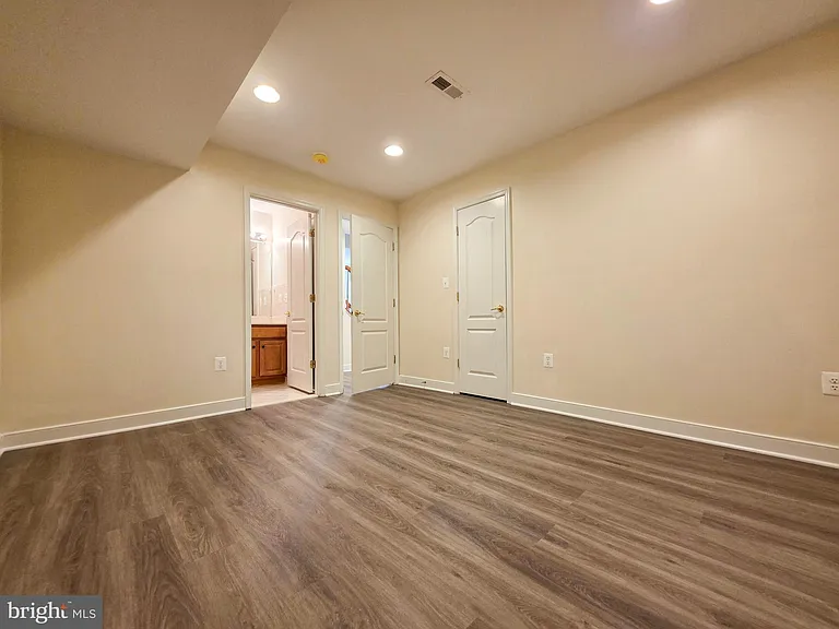 3300 Broker Ln — Photo 27