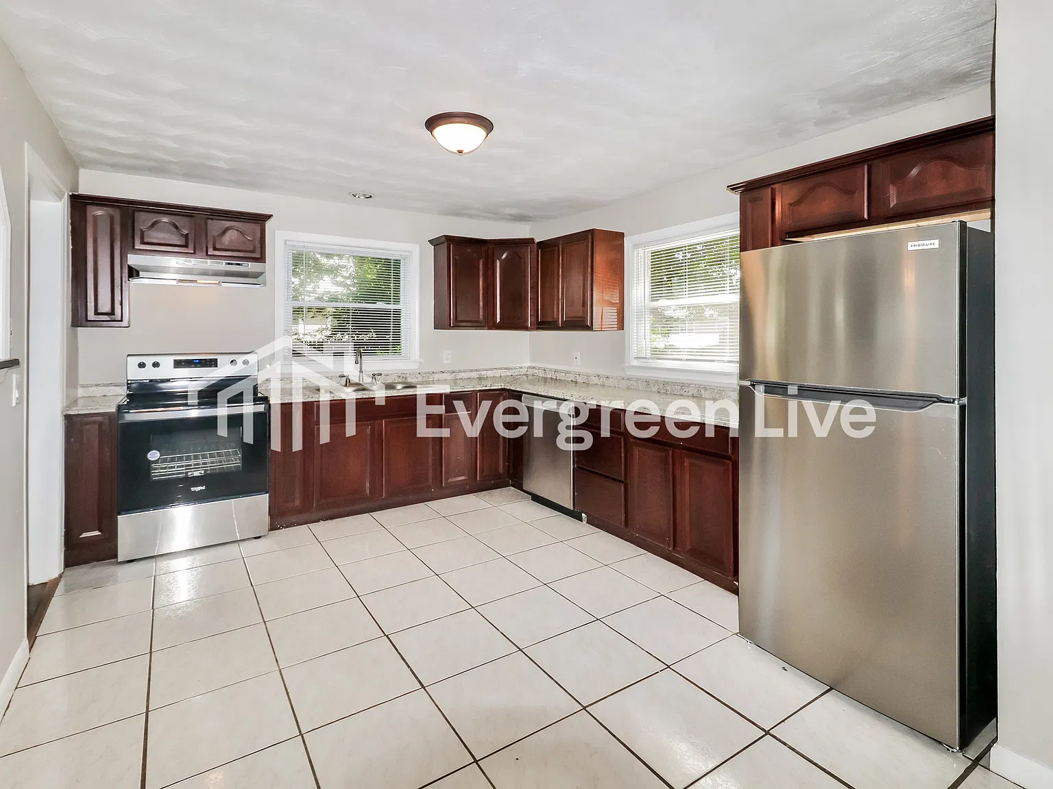 3 bed, 2.0 bath, 1392 sqft, $1,845 — Photo 3