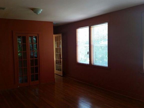 2nd image of 4418 1/2 Eastern St