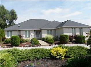 311 Holt Rd, Aliquippa, PA 15001