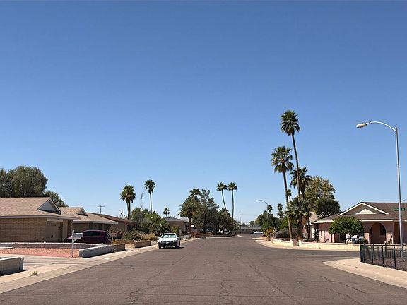 4th image of 1180 E Brenda Dr