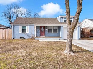 525 S Drury Ln, Wichita, KS 67207
