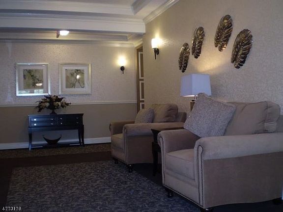 4th image of 2106 Enclave Cir #2106