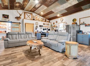 125 Valencia, Kerrville, TX 78028